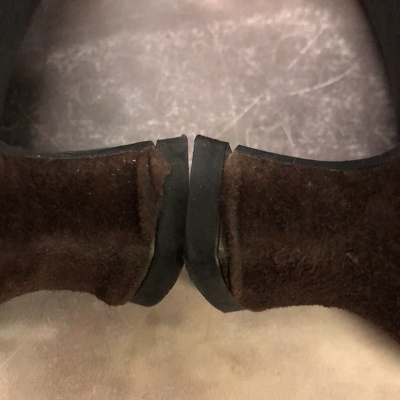 Stuart Weitzman Dark Brown Perforated Suede Low Heel Pumps Buckle women’s 11 - Picture 6 of 9
